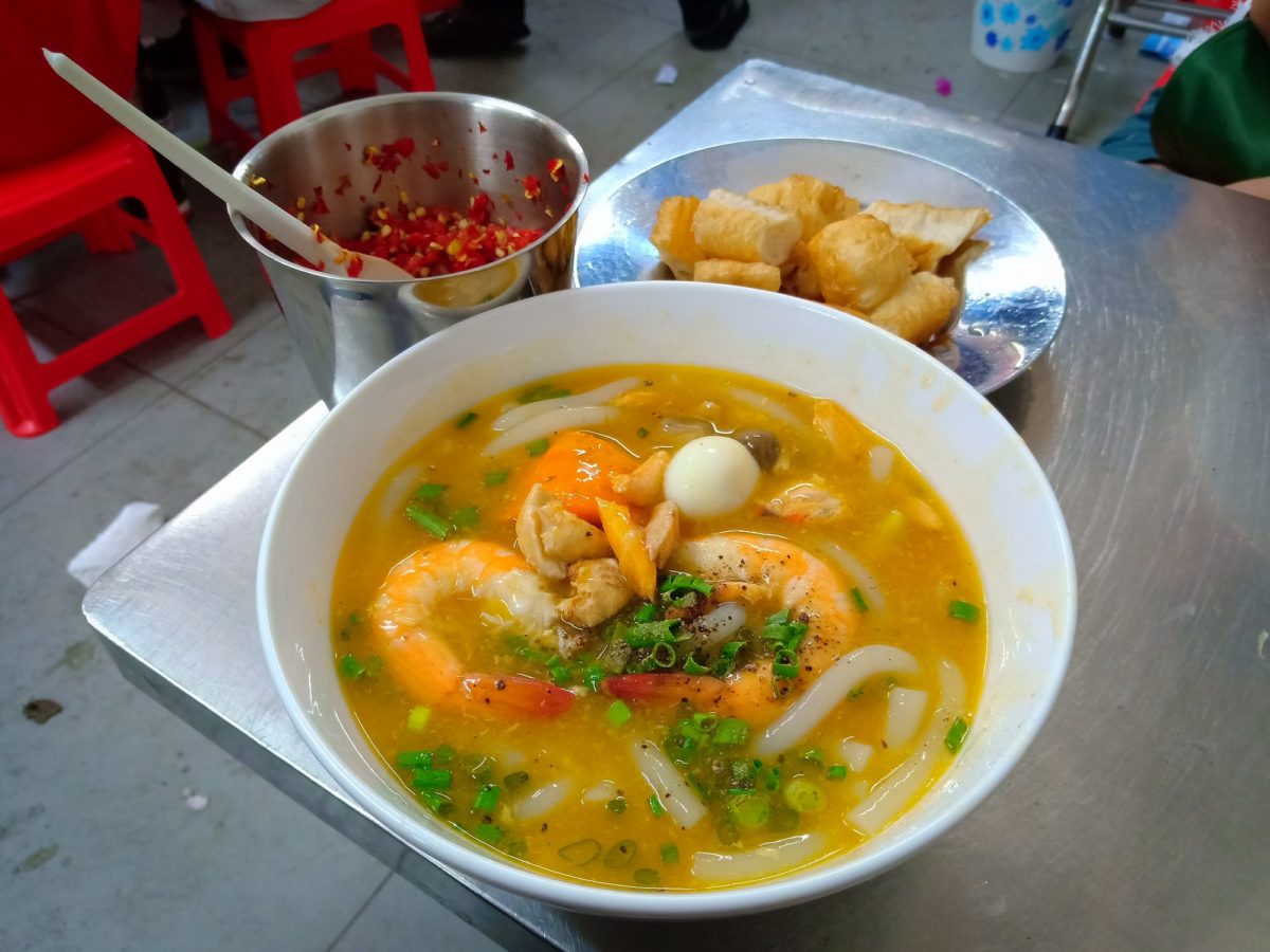 年 ベトナムのbanh Canh タピオカ麺 個性あふれるバンカン5選 うどん麺とベトナムスープの融合を味わおう ベトナム料理 ローカルフード100選 ホーチミン市 Vetter ベトナム在住日本人向けメディア