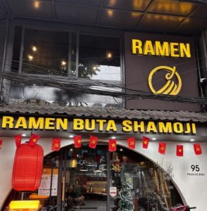 RAMEN BUTA SHAMOJIの特性白豚骨らーめん_ファンケビン