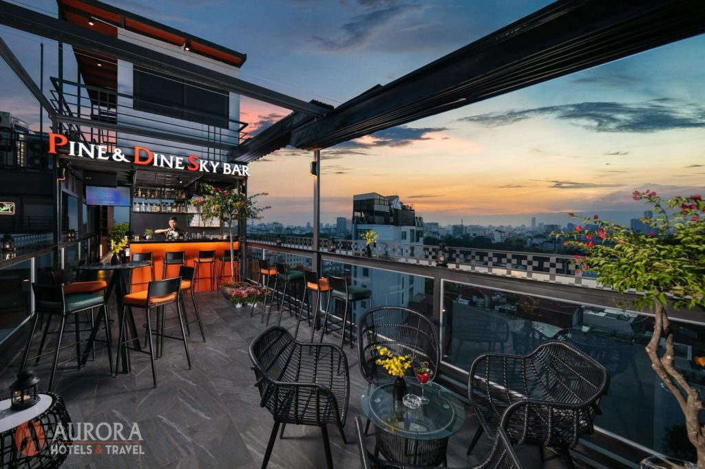 11月19日】新店情報 | 「Pine&Dine-SkyBar＆Restaurant」 「AURORA